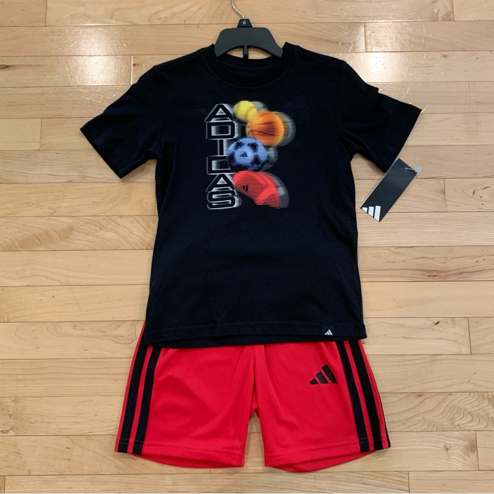 New! Adidas little boys size 6 athletic short sleeve shirt & shorts outfit set